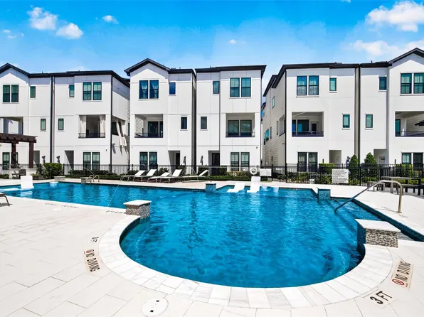 2812 Grand Fountains Dr #F, Houston, TX 77054