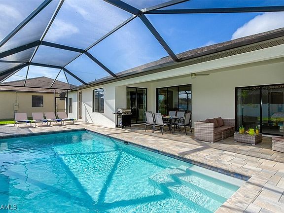 3rd image of 5415 Agualinda Blvd