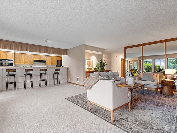 5th image of 2501 S Cedar Street #301