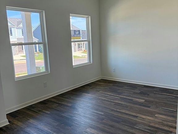Living/Office Room