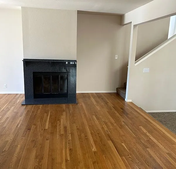 399 Jaycee Dr — Photo 3