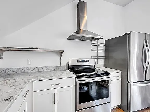 1 bed, 1.5 bath, 674 sqft, $2,495 — Photo 3