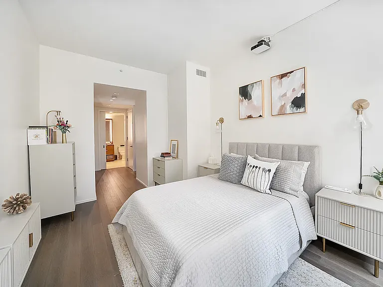 543 W 122nd St #3D — Photo 3