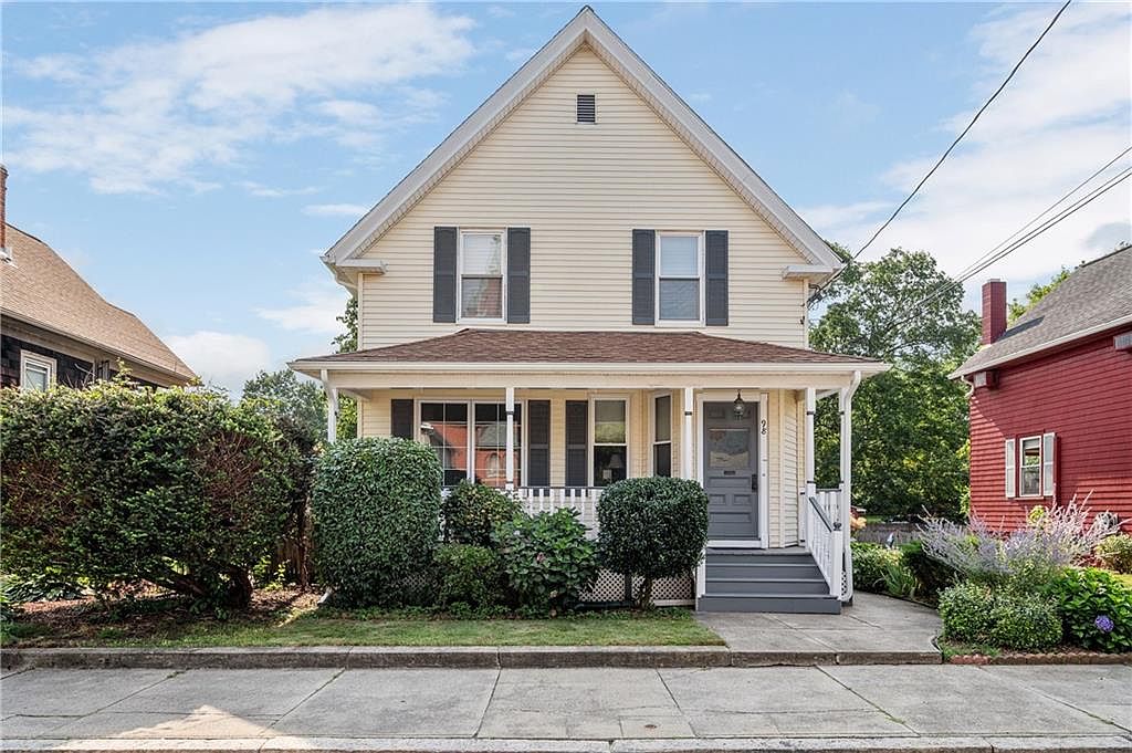 98 Coe St, Woonsocket, RI 02895 Zillow