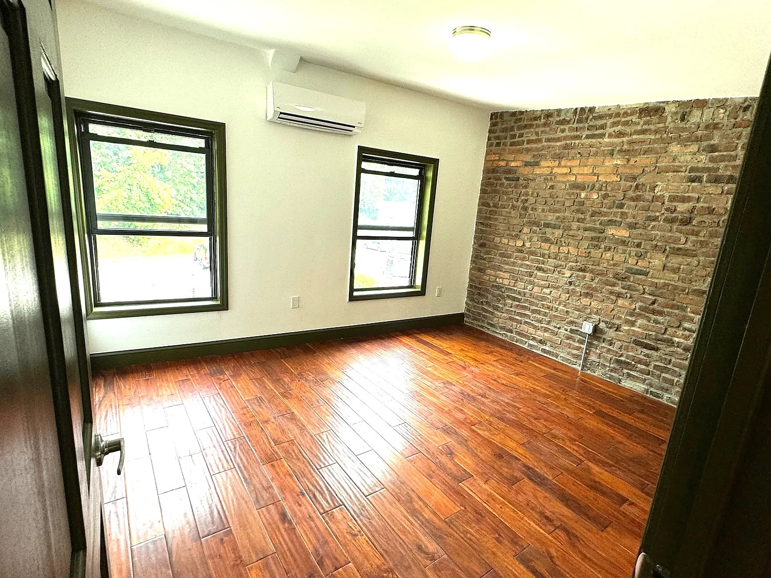 2 bed, 675 sqft, $2,450 — Photo 2