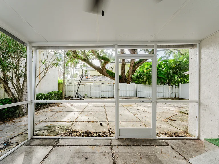 700 E Palmetto Park Rd #700 — Photo 16