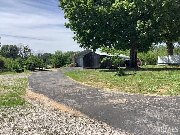 2nd image of 1931 S Sievers Rd