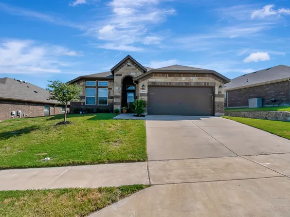 10816 Live Oak Creek Dr, Fort Worth, TX 76108