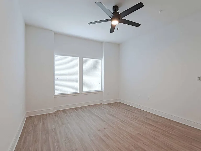 Tropia Luxury Apartments — Photo 136