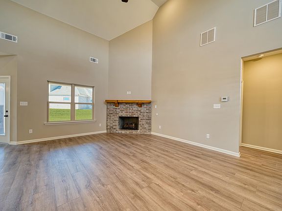 7th image of this home