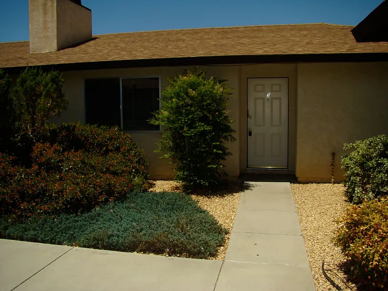 15554 Bear Valley Rd — Photo 7