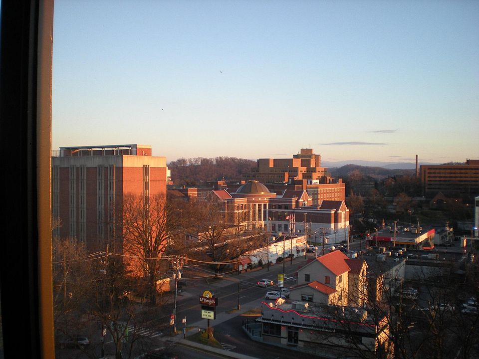 1st image of 1700 W Clinch Ave APT 521