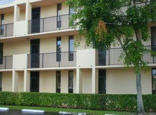 6410 Coral Lake Dr, Margate, FL 33063