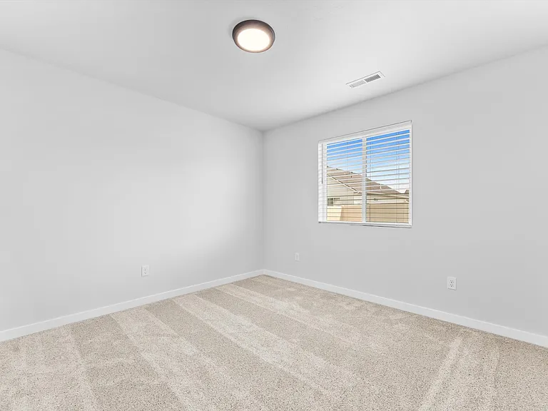 510 Waverly Ave — Photo 21
