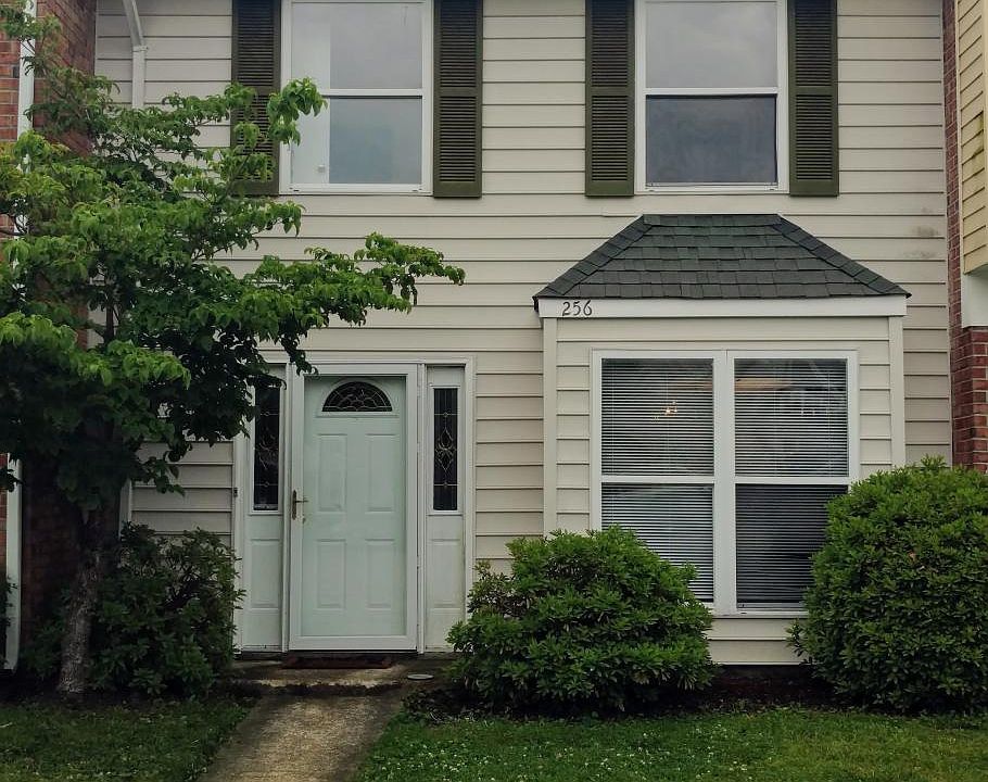 1st image of 256 N Palmyra Dr