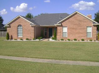 714 Carter Dr, Marion, AR 72364