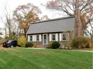 7 Castle Rd, Westford, MA 01886