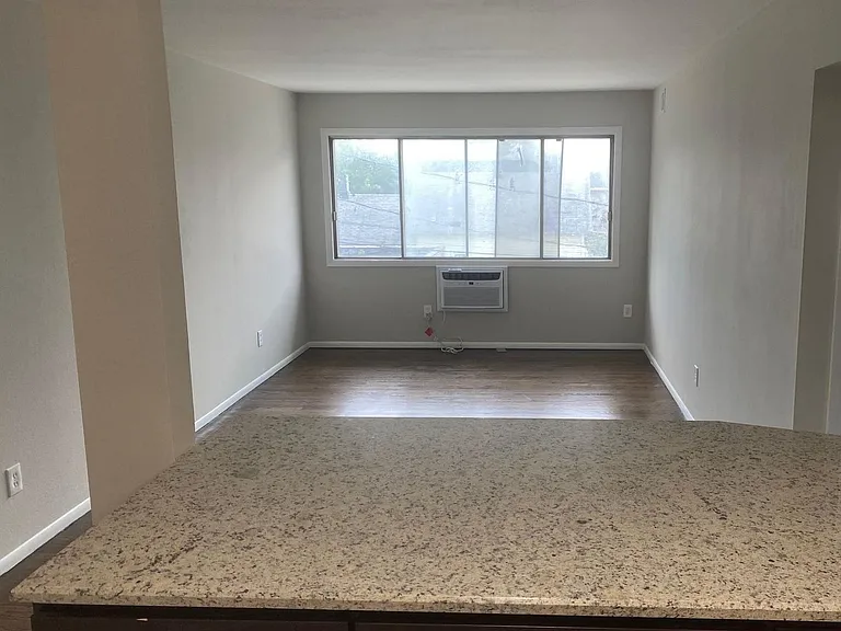 2492 N Murray Ave — Photo 3
