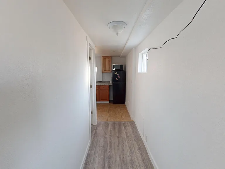 756 1/2 Maple St #B — Photo 5