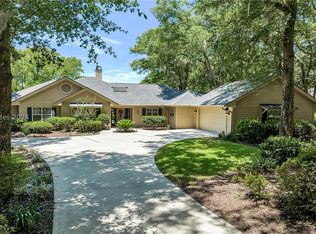 6 Ordnance Pl, Hilton Head Island, SC 29928