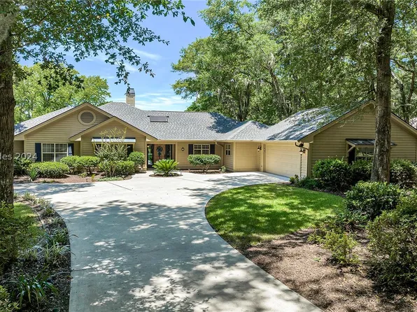 6 Ordnance Pl, Hilton Head Island, SC 29928