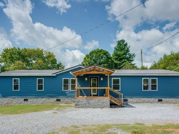 1609 McCracken Ln, Mt Carmel, TN 37645