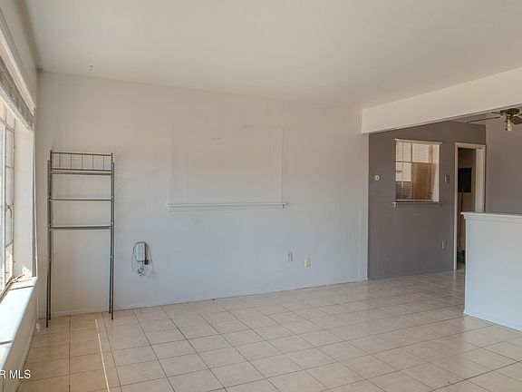 3rd image of 9521 McIntosh Dr