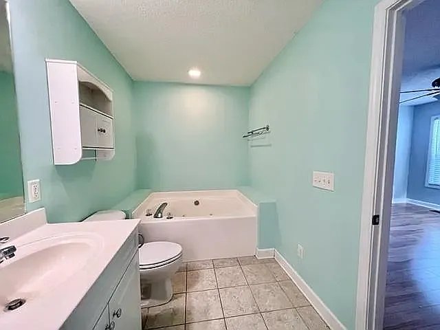 400 Sandhills Cir — Photo 6