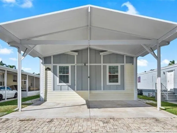 209 Plantation Blvd, Lake Worth, FL 33467