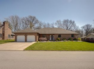 1737 Saint Andrews Dr, O Fallon, IL