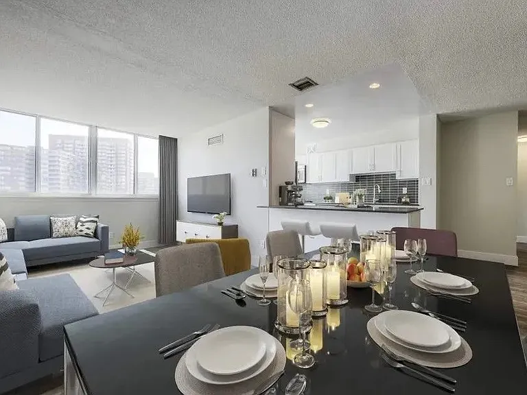 295 Dufferin St — Photo 4