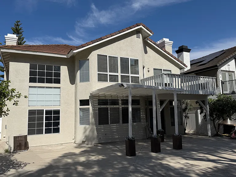 572 Hillsborough Way — Photo 13