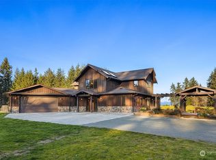 6571 Heggenes Rd, Clinton, WA 98236