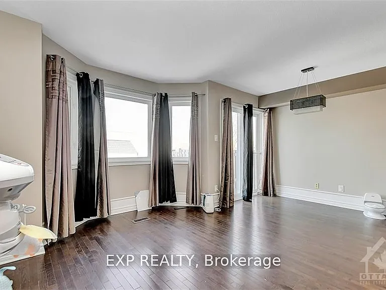 535 Salzburg Dr — Photo 5