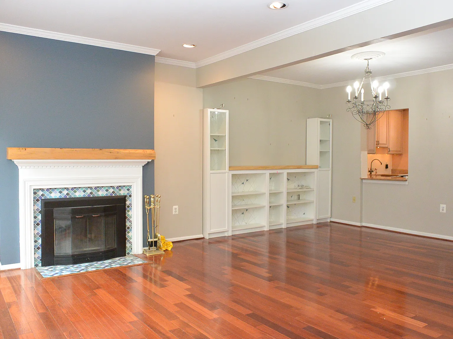 3 bed, 3.5 bath, 1750 sqft, $3,000 — Photo 2
