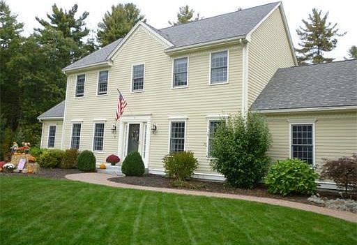 1st image of 7 Pineau Ave