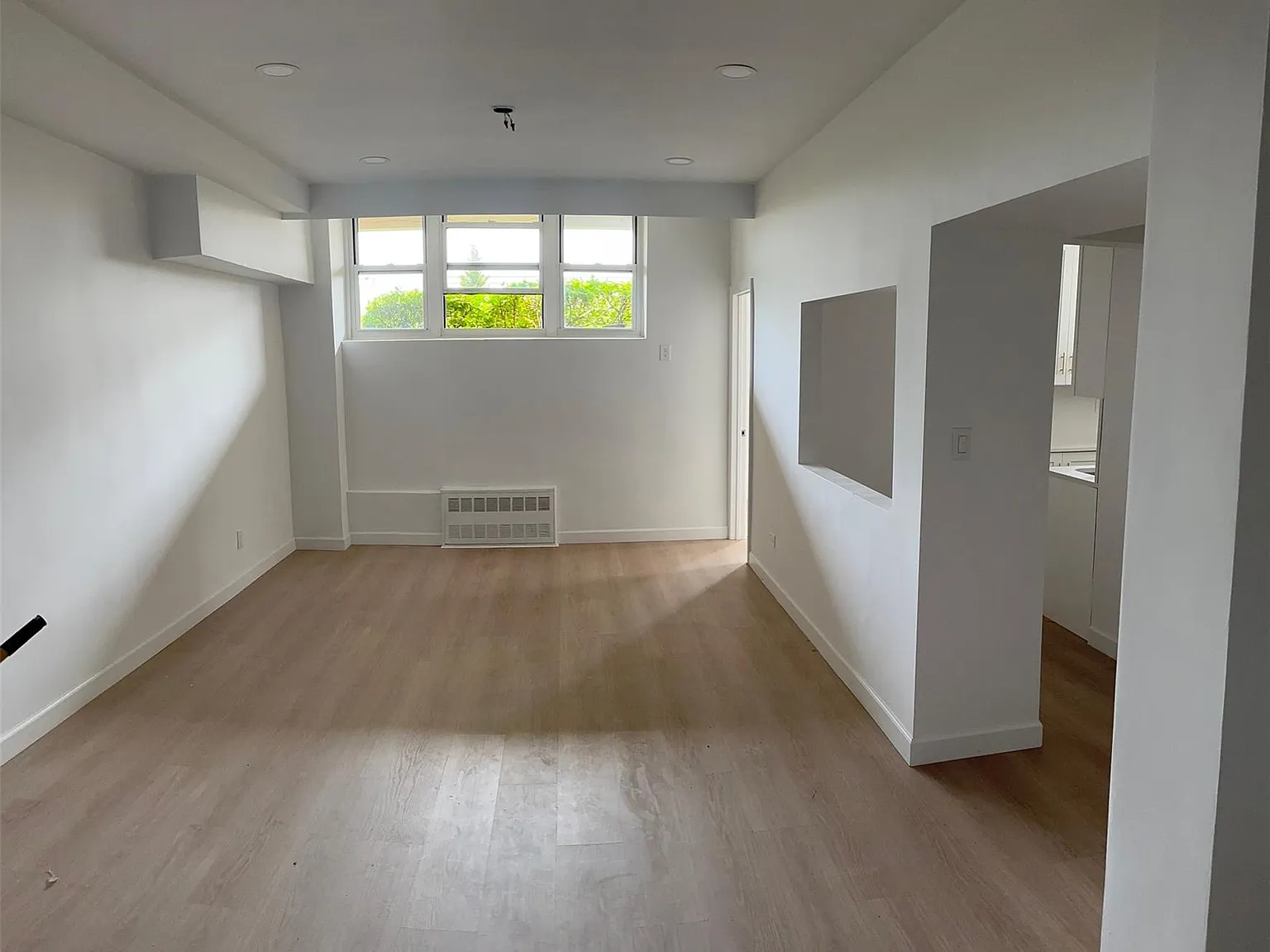 2 bed, 1.0 bath, 900 sqft, $2,800 — Photo 1