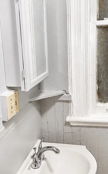 132 Spring St #1 — Photo 6