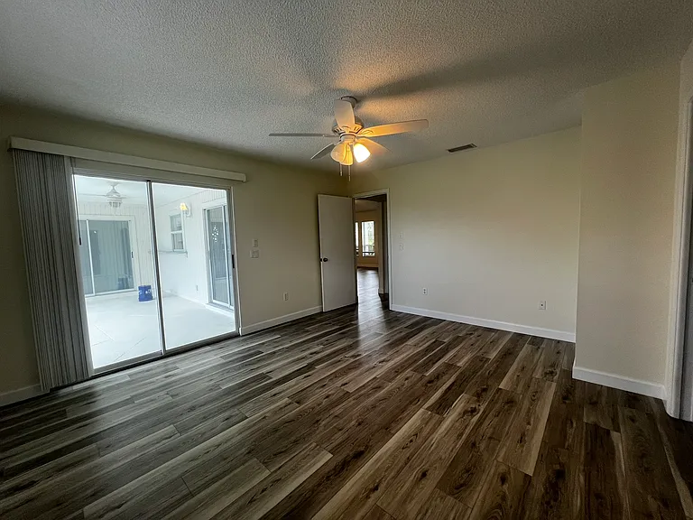 126 Broadmoor Ln — Photo 18