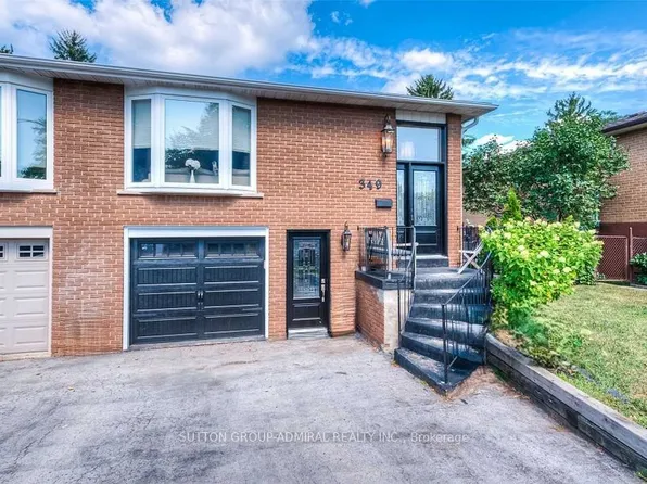 349 Enfield Rd, Burlington, ON L7T 4E7