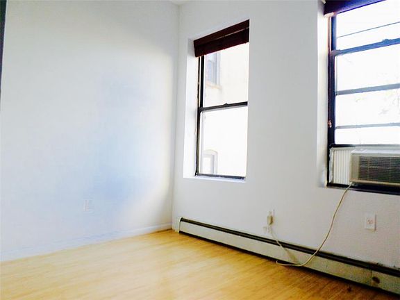 3rd image of 86 Meserole Ave #2F