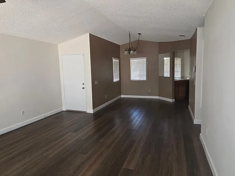 1731 Vasili Ln — Photo 3