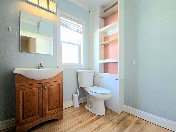 5th image of 48 Boylston St #1