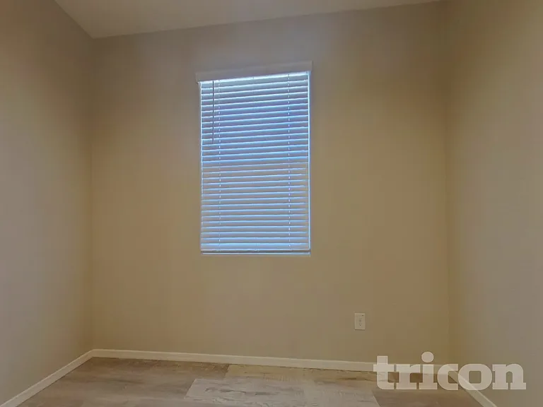 31062 W Mulberry Dr — Photo 5