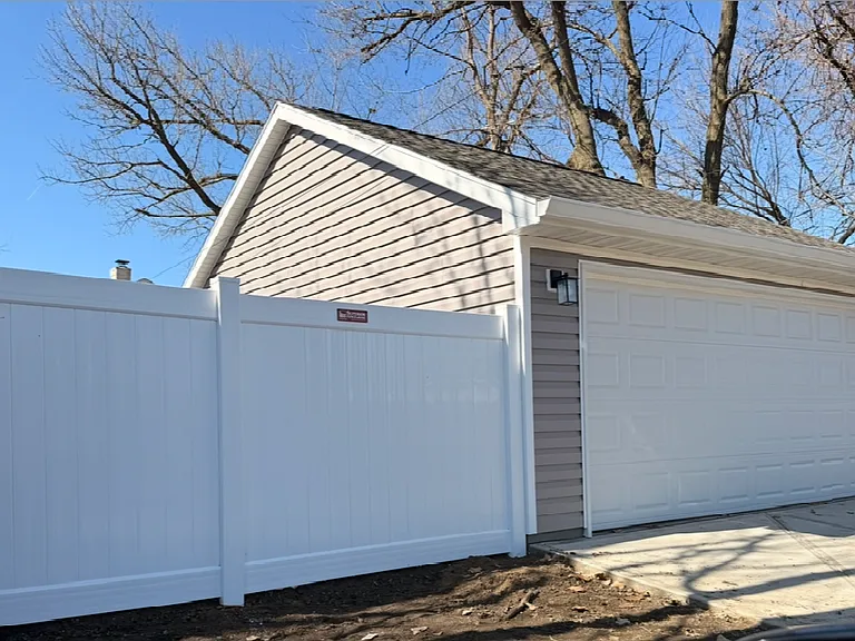 1815 E Riverside Dr — Photo 7