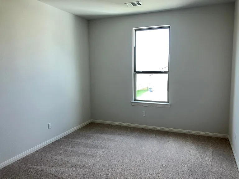 1920 Murano Ln — Photo 14