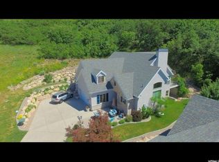 3883 S Highland Ct, Bountiful, UT 84010