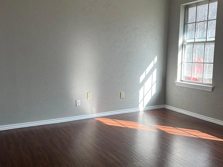 3012 Barrington Ct — Photo 16