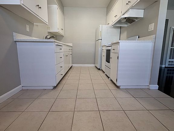 3rd image of 43 Monte Vista Ave APT 8