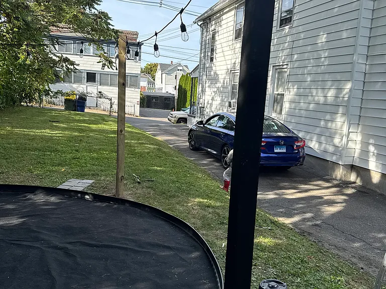 25 Avon Ave — Photo 5